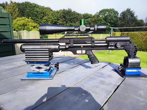 FX MAVERICK SNIPER cal .25 - zeer weinig gebruikt