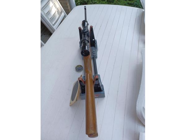 Degelijke luchtbuks Diana 25d