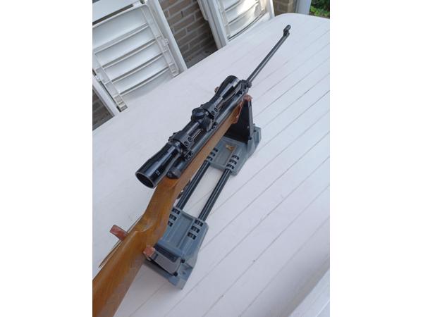 Degelijke luchtbuks Diana 25d