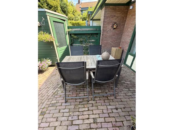 Aluminium tuintafel met 4 verstelbare stoelen