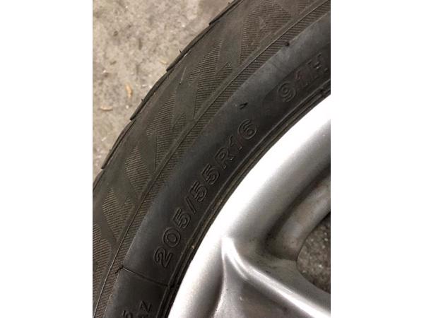 Volvo V70  aluminium Rial velgen met winterbanden