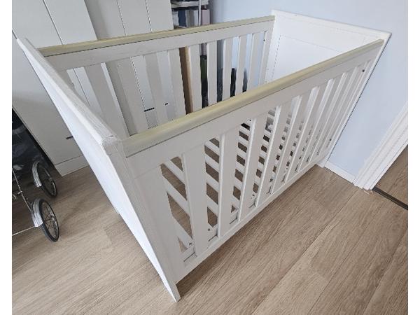 Ledikant baby bed 120x60cm