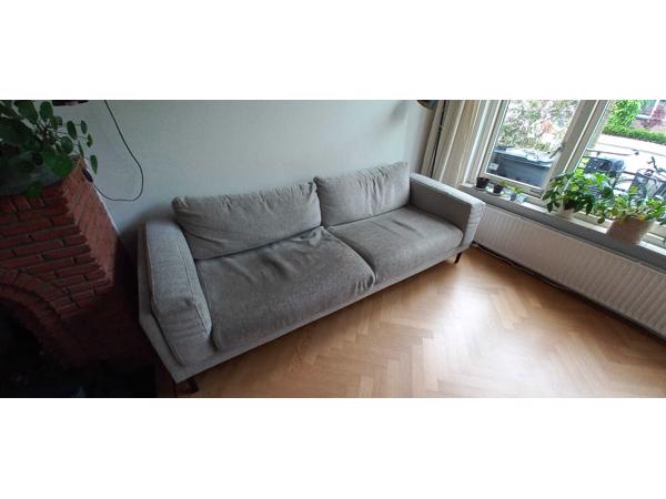 Lichtgrijze 3 zitsbank