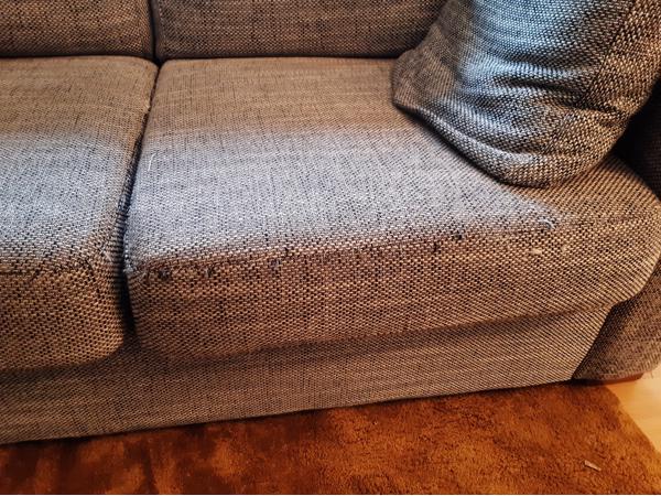 Fijne hoekbank, zwart witte stof, lellere loungebank