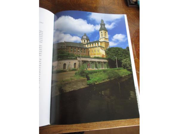 ARTIS-HISTORIA - België, Geschiedenis en Beweging