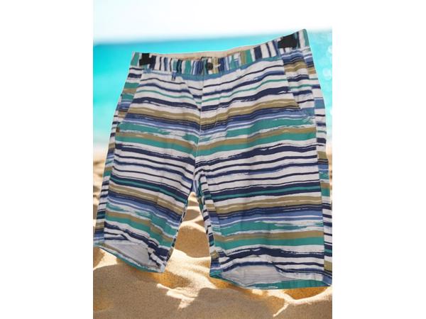 Korte broek groen W34 / FR44