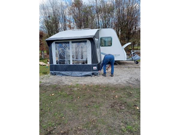 Voortent Dorema Quattro