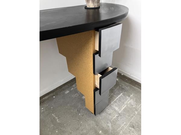 Design sidetable - bureau, Memphis stijl