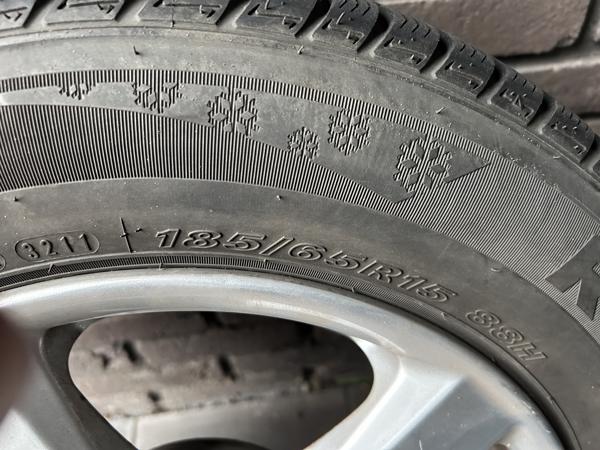 Winterbanden 185/65R15
