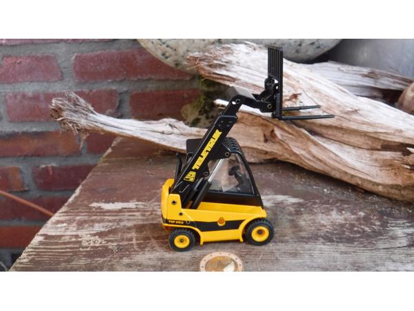 Joal J.C.B teletruck