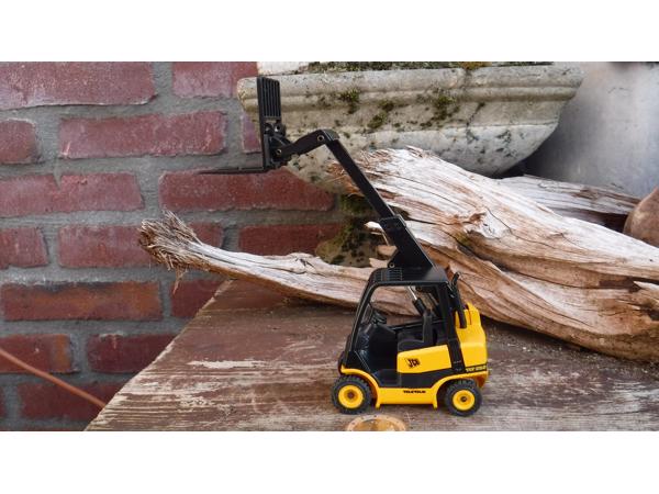 Joal J.C.B teletruck