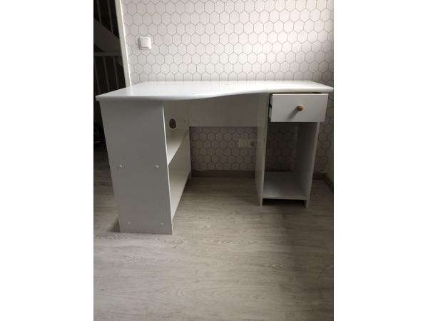 Kinder bureau