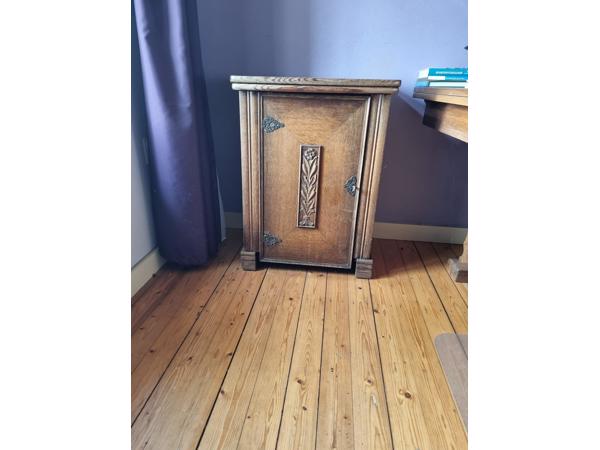 Singer naaimachine in kastje