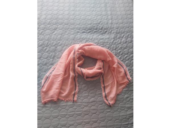 sjaal / omslagdoek zalm roze 170cmx51cm