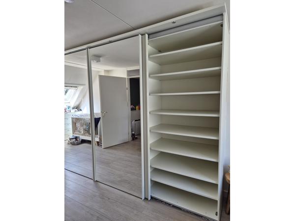 Onderdelen grote inbouwkast