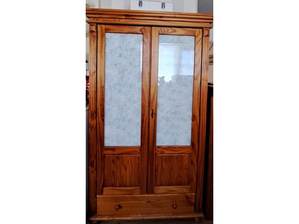 Grenen buffetkast met lade