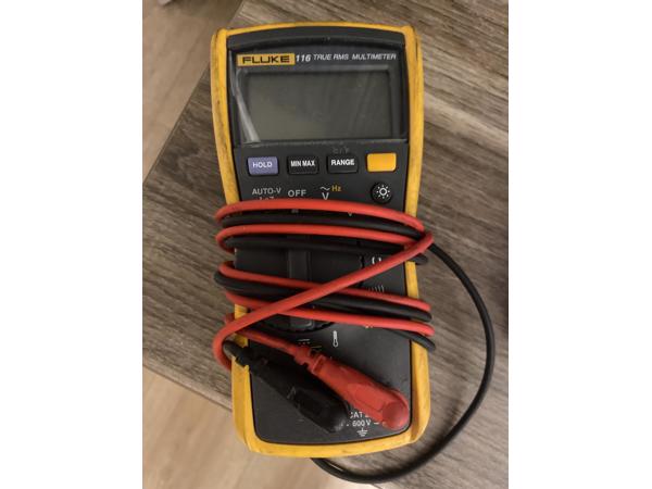 Fluke 116 true rms multimeter