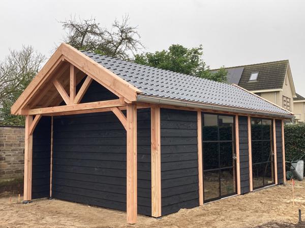 Maatwerk- Douglas houten bijgebouwen, tuinhuisjes