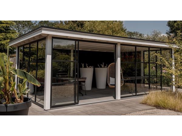 Maatwerk- Douglas houten bijgebouwen, tuinhuisjes