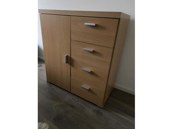 Eiken dressoirkast