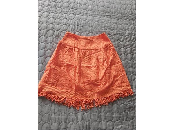 Drole de Copine rok gaatjes patroon oranje S/M