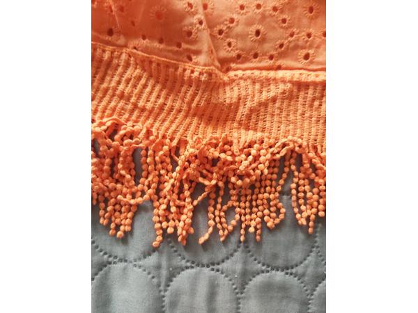 Drole de Copine rok gaatjes patroon oranje S/M