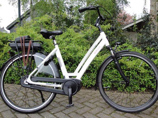 Stella elektrische fiets met midden motor