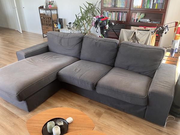 Grijze IKEA bank met lounge