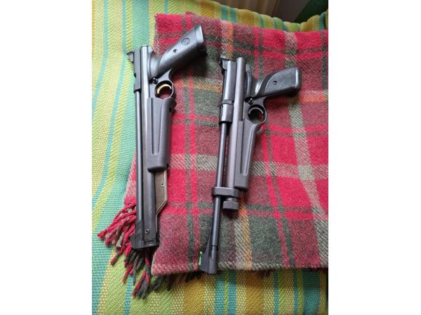 2x Crosman (Custombuild SSP250 en C1377)