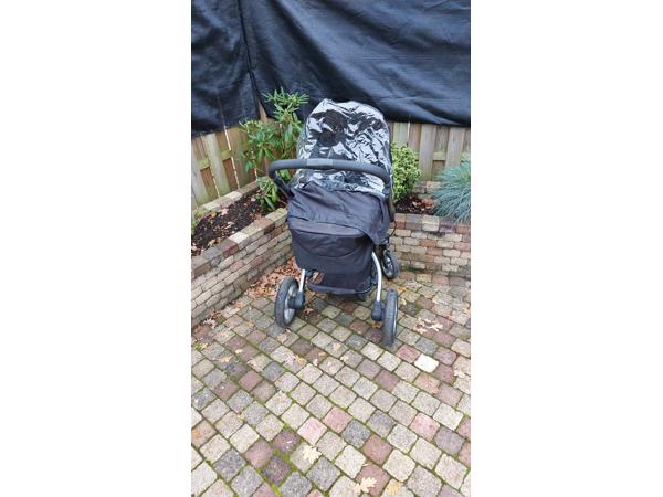 Banini kinderwagen compleet