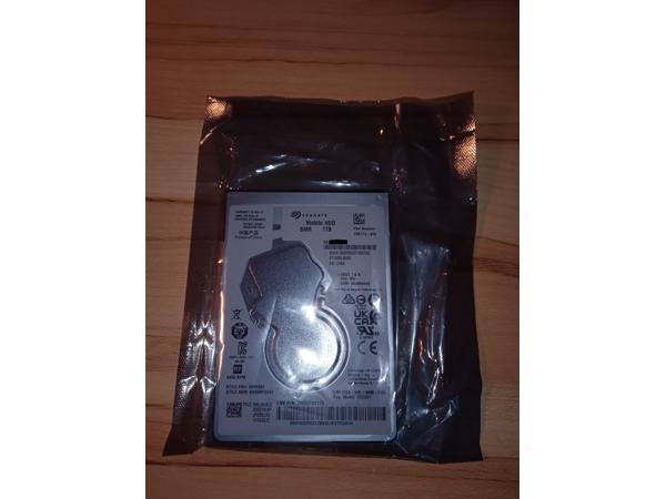 Seagate Mobile HDD ST1000LM035 1000 GB - Nieuw