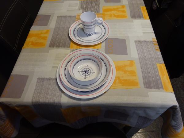 Borden en Tassen voor camperen