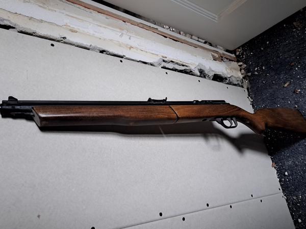 Sheridan pompbuks model 392PA 5.5mm