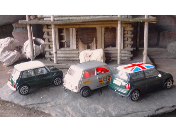 Setje van 3 mini cooper modelletjes