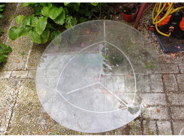 Tuin tafel staal en dik glas