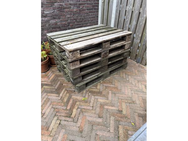 Pallets af te halen