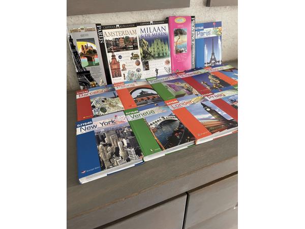 Reisgidsen in nieuwe staat