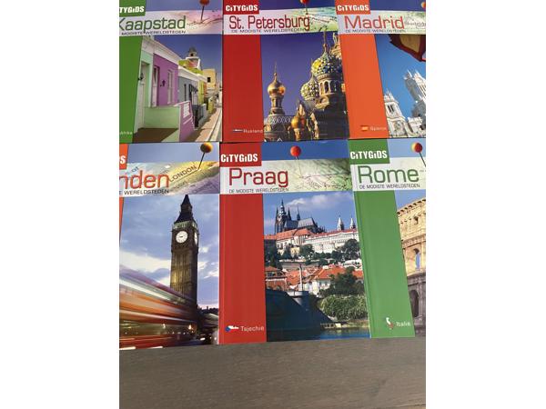 Reisgidsen in nieuwe staat