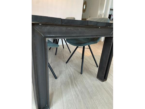 Eettafel industrieel