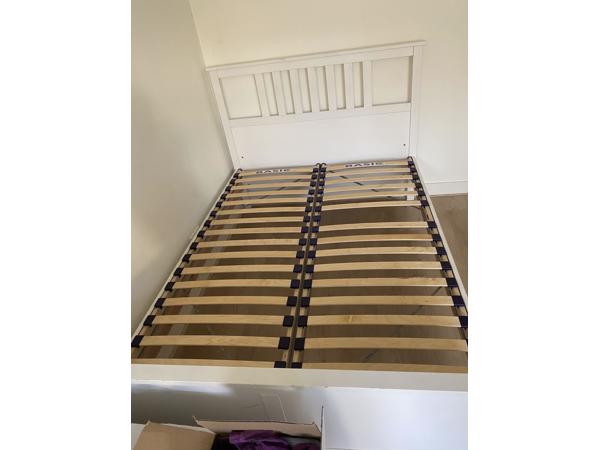 Wit ikea bed frame 140 cm