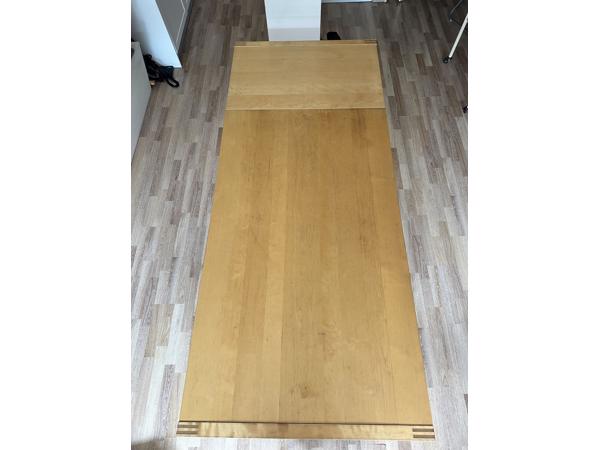 Leuke massief eikenhouten uittrek eettafel