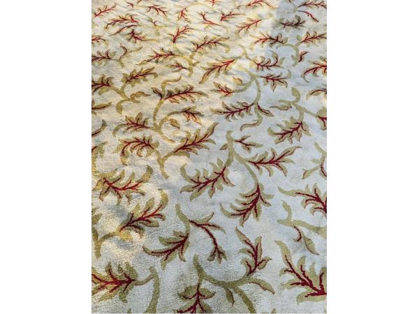 Mooi groot rond tapijt / kleed (4 meter)