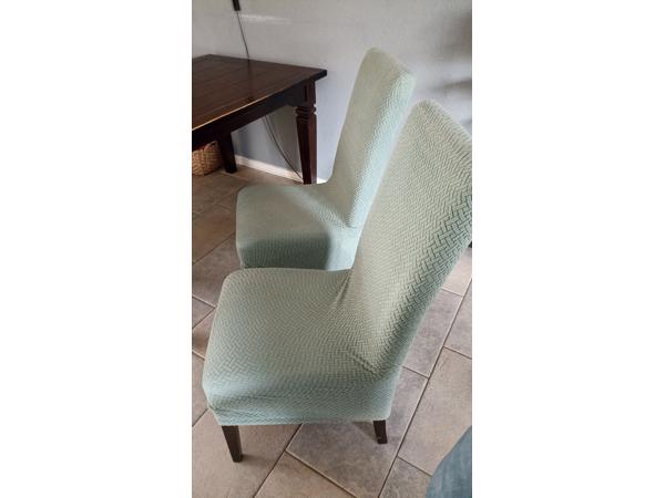 Tafel 160x90/240x90 en 4 stoelen