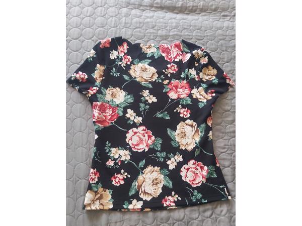 Stretchy T-shirt bloemenprint L