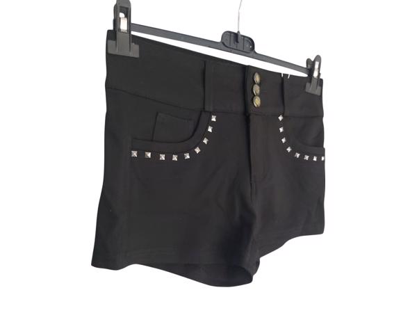 Stretchy korte broek met studs zwart M