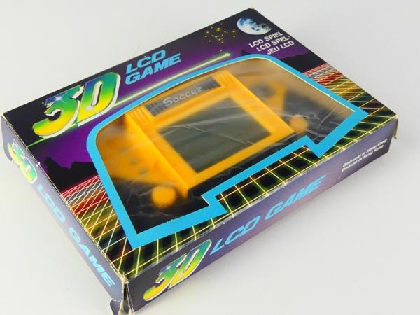 3 Dimensions Soccer LCD handheld – Nieuw in originele verpak