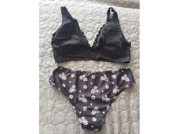 Bikini zwart met gele bloemetjes L