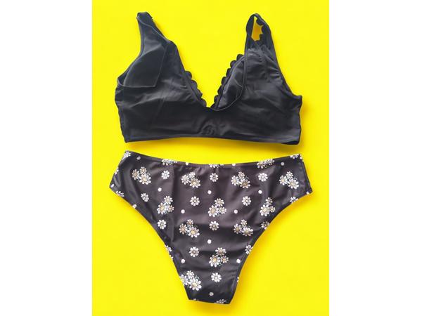 Bikini zwart met gele bloemetjes L