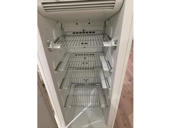 AEG inbouwvriezer