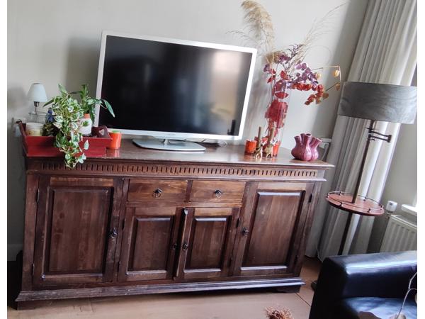 Landelijk Dressoir beschikbaar